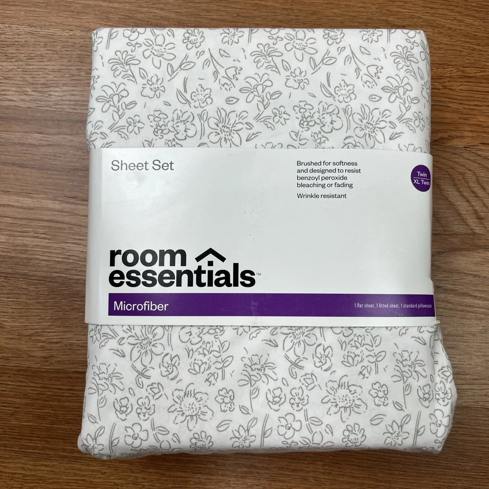 Room Essentials Mircofiber Sheet Set in Gray Ditsy Floral Twin/Twin XL NEW‎